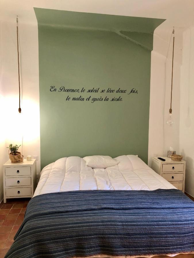 Bed and Breakfast Montjoia Le Thor Exterior foto