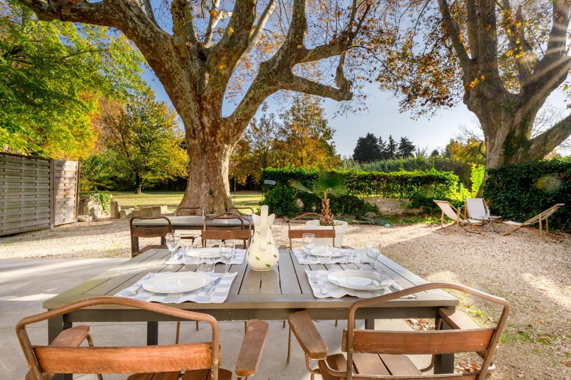 Bed and Breakfast Montjoia Le Thor Exterior foto